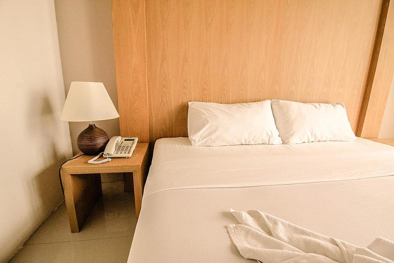 Bansabai Sabaidee Service Apartment Bangkok Bagian luar foto