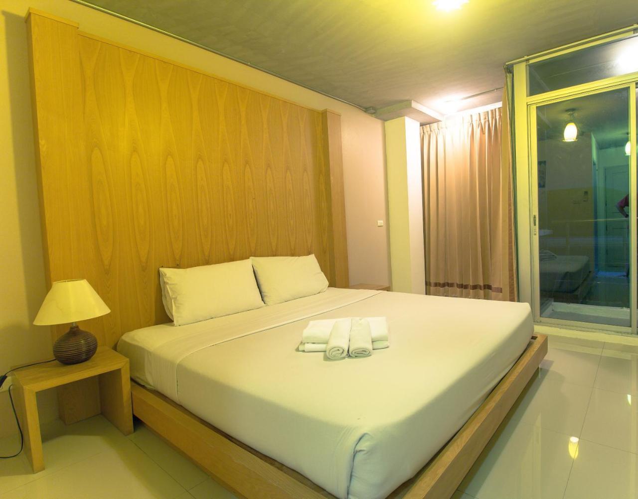 Bansabai Sabaidee Service Apartment Bangkok Bagian luar foto